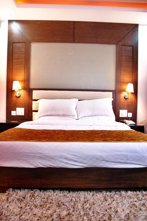 Hotel Palmdale Zirakpur Camera foto